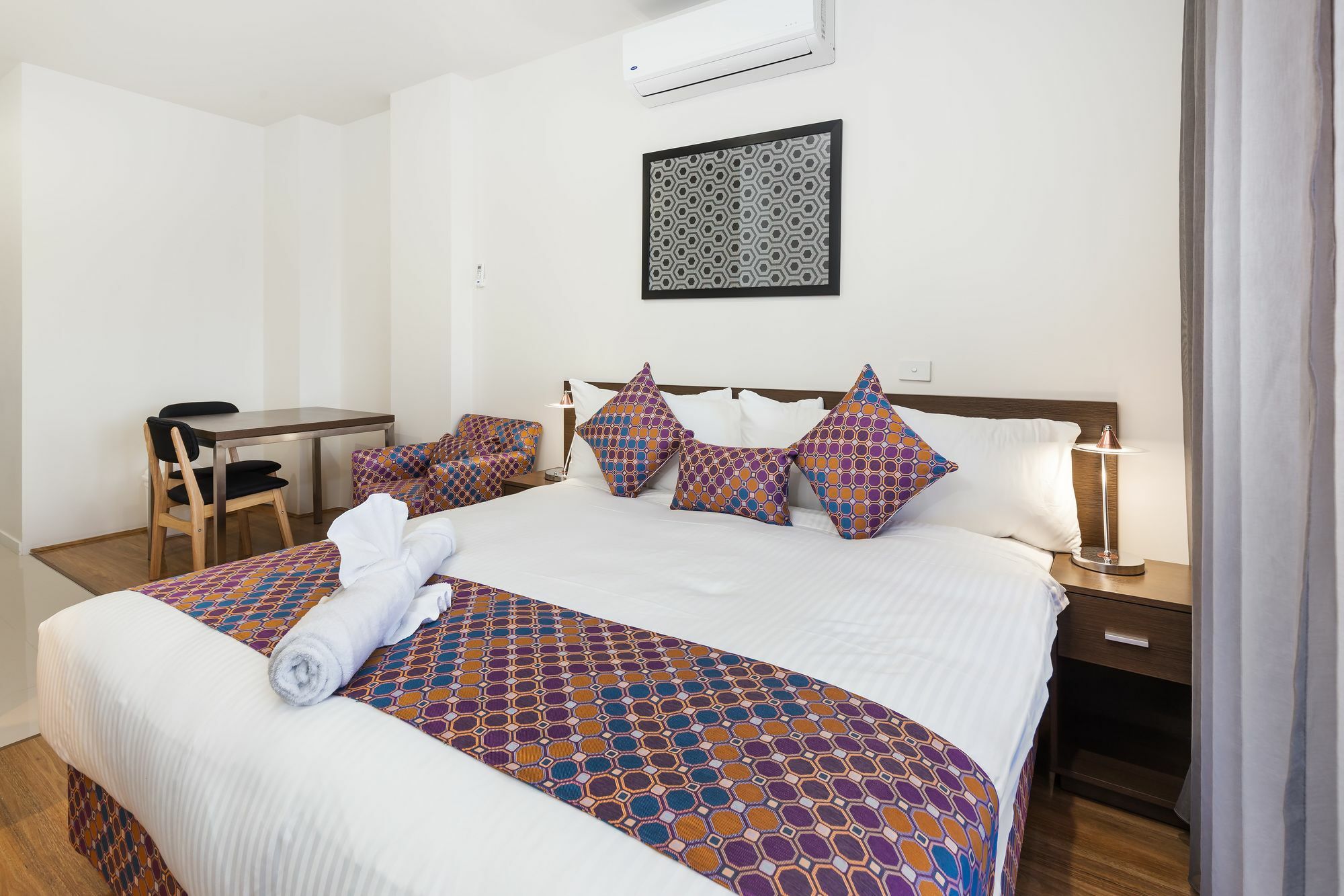 City Edge Dandenong Apartment Hotel Экстерьер фото
